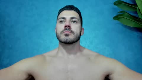 Snapshot of muscularmaster chatting on September 24, 2025, 9:12 am muscularmaster onlyfans online show from September 24, 2025, 9:12 am
