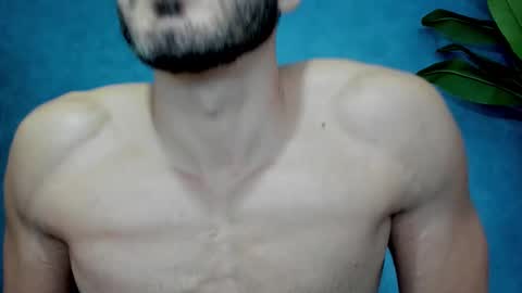 Snapshot of muscularmaster chatting on October 2, 2025, 9:44 pm muscularmaster onlyfans online show from October 2, 2025, 9:44 pm