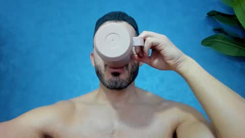 muscularmaster onlyfans online show from February 16, 2026, 10:06 pm