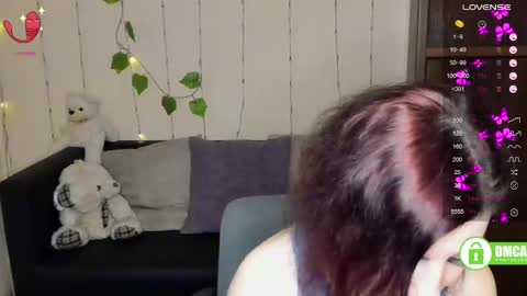 Snapshot of muse_kitty_jenia chatting on February 13, 2025, 10:11 pm Jenya online show from February 13, 2025, 10:11 pm