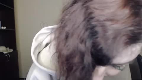 Snapshot of muse_kitty_jenia chatting on February 15, 2025, 6:33 pm Jenya online show from February 15, 2025, 6:33 pm