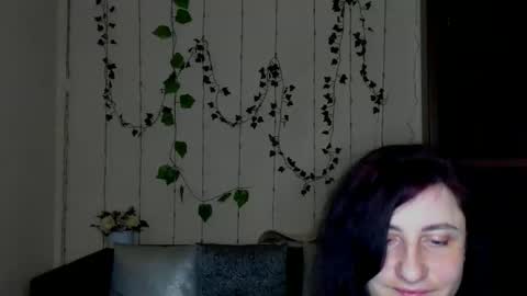 Jeneva online show from March 27, 2026, 7:13 pm