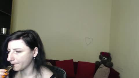 Jeneva online show from May 28, 2026, 6:21 am