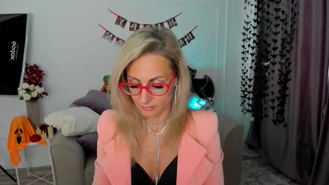 Diana online show from October 13, 2025, 11:32 am