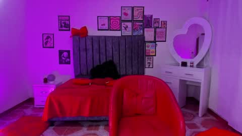 mushi_ online show from May 27, 2026, 1:57 am