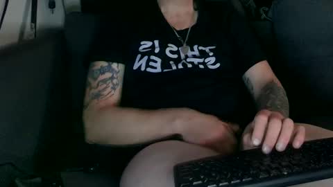 Snapshot of musicman4774 chatting on November 25, 2025, 4:29 pm Musicman4774 online show from November 25, 2025, 4:29 pm