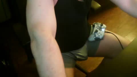mustenjoyhead79 online show from May 4, 2026, 1:56 am