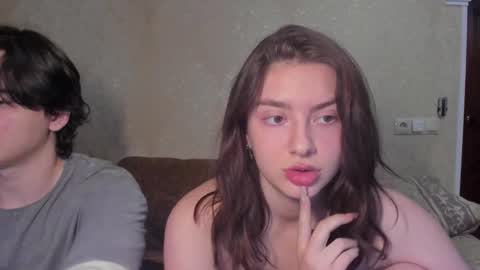 HEY online show from November 15, 2025, 7:54 pm