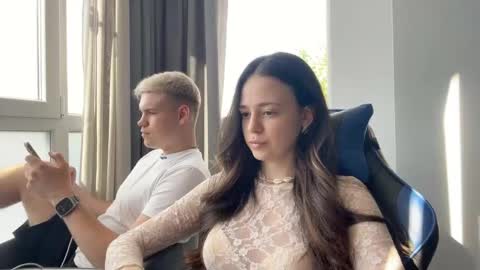 Snapshot of muzamiya chatting on May 28, 2026, 3:31 pm Milana and Anton online show from May 28, 2026, 3:31 pm