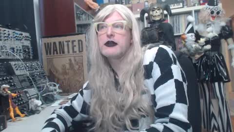 Muziknerd online show from January 2, 2025, 9:50 pm