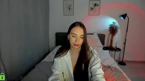 katie online show from December 19, 2024, 2:56 am