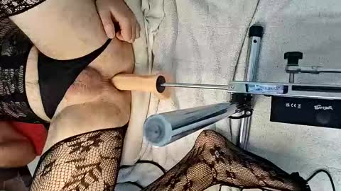 Snapshot of my_dirty_office chatting on November 13, 2025, 8:02 am my_dirty_office online show from November 13, 2025, 8:02 am