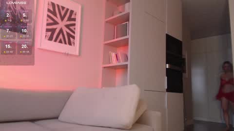 Snapshot of my_hannah chatting on December 8, 2024, 12:08 pm Hannah  welcome  online show from December 8, 2024, 12:08 pm