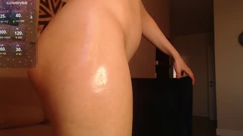 Snapshot of my_hannah chatting on January 20, 2025, 1:32 pm Hannah  welcome  online show from January 20, 2025, 1:32 pm