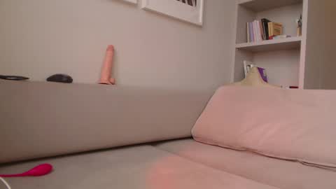 Snapshot of my_hannah chatting on March 1, 2025, 12:34 pm Hannah  welcome  online show from March 1, 2025, 12:34 pm