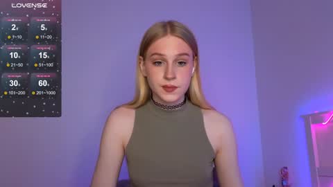 Snapshot of my_tenderness chatting on December 8, 2024, 4:39 pm Dana online show from December 8, 2024, 4:39 pm