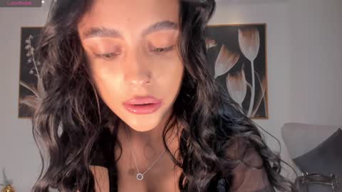 Snapshot of myaravachi chatting on January 25, 2025, 8:53 pm Mya Ravachi online show from January 25, 2025, 8:53 pm