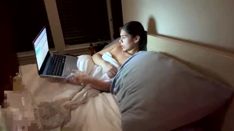 Snapshot of mycreamydreams chatting on January 29, 2025, 4:15 am mycreamydreams online show from January 29, 2025, 4:15 am