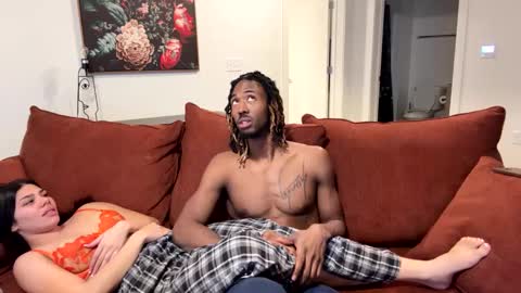 Snapshot of mycreamydreams chatting on March 12, 2025, 12:20 am mycreamydreams online show from March 12, 2025, 12:20 am