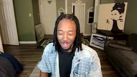 Snapshot of mycreamydreams chatting on March 28, 2026, 3:55 pm mycreamydreams online show from March 28, 2026, 3:55 pm