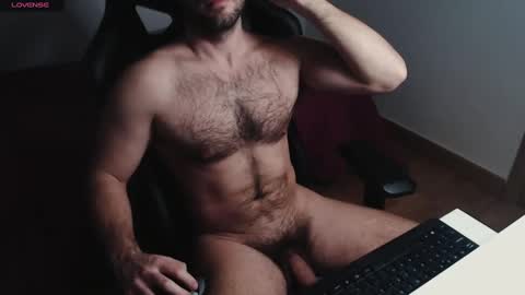 Snapshot of myhairymacho chatting on March 4, 2025, 12:29 am Juan OF myhairymacho online show from March 4, 2025, 12:29 am