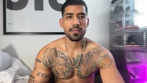 Myke esthetic online show from October 9, 2025, 12:03 pm