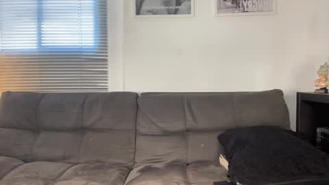 Myke esthetic online show from February 11, 2026, 4:23 pm