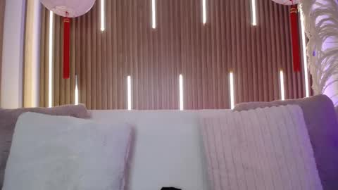 Myla  online show from February 5, 2026, 3:00 am