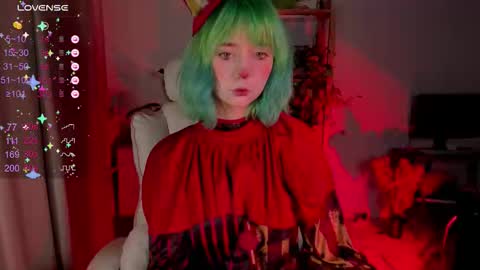 MylaFlores online show from October 31, 2025, 1:50 am