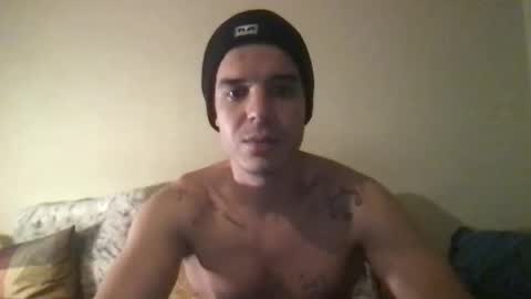 mylkn_honey9 online show from December 4, 2025, 9:12 pm