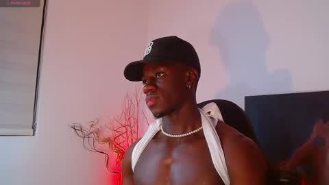Snapshot of mylowallacee chatting on February 11, 2025, 12:59 am Mylo Wallace  online show from February 11, 2025, 12:59 am