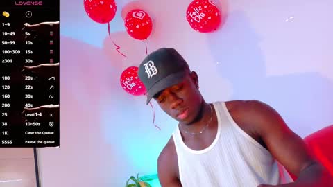 Snapshot of mylowallacee chatting on February 26, 2025, 4:03 pm Mylo Wallace  online show from February 26, 2025, 4:03 pm