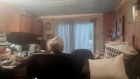 Snapshot of mymyselfandme chatting on November 10, 2025, 11:48 pm mymyselfandme online show from November 10, 2025, 11:48 pm