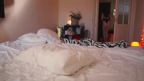 Sima online show from April 9, 2026, 9:36 am