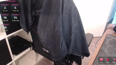 Snapshot of myplaytime1 chatting on September 20, 2025, 11:33 am myplaytime1 online show from September 20, 2025, 11:33 am