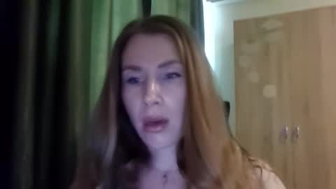 Snapshot of myst_velvet chatting on June 5, 2026, 9:04 am myst_velvet online show from June 5, 2026, 9:04 am