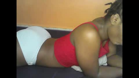 mystic_linna online show from May 16, 2026, 3:03 am