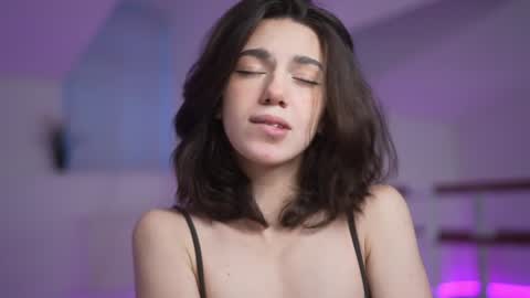 Snapshot of mystica_ chatting on December 21, 2024, 6:52 am MILLI online show from December 21, 2024, 6:52 am