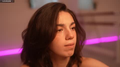 Snapshot of mystica_ chatting on December 21, 2024, 9:55 am MILLI online show from December 21, 2024, 9:55 am