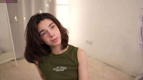 Snapshot of mystica_ chatting on December 24, 2024, 9:50 am MILLI online show from December 24, 2024, 9:50 am