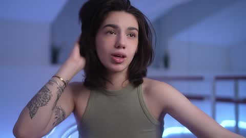 Snapshot of mystica_ chatting on January 5, 2025, 6:46 am MILLI online show from January 5, 2025, 6:46 am