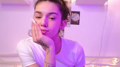 Snapshot of mystica_ chatting on January 10, 2025, 10:06 am MILLI online show from January 10, 2025, 10:06 am