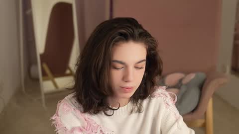 Snapshot of mystica_ chatting on January 28, 2025, 7:11 am MILLI online show from January 28, 2025, 7:11 am