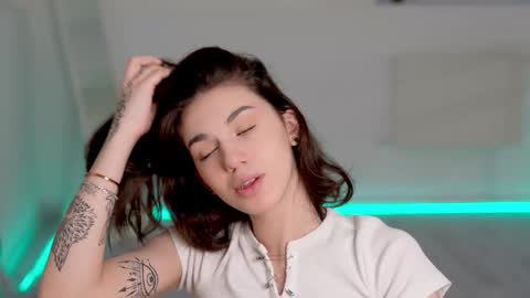 Snapshot of mystica_ chatting on February 11, 2025, 7:02 am MILLI online show from February 11, 2025, 7:02 am