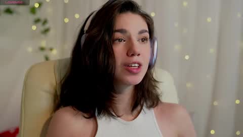 Snapshot of mystica_ chatting on February 19, 2025, 6:55 am MILLI online show from February 19, 2025, 6:55 am