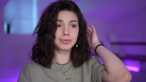 Snapshot of mystica_ chatting on March 5, 2025, 7:05 am MILLI online show from March 5, 2025, 7:05 am