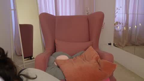 Snapshot of mystica_ chatting on March 10, 2025, 10:04 am MILLI online show from March 10, 2025, 10:04 am