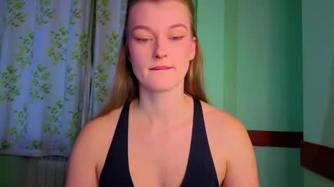 mysticvenus_ online show from March 22, 2026, 4:10 pm