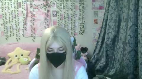 mysticyumiko online show from February 11, 2026, 5:40 pm