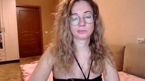 Maya online show from February 14, 2025, 4:15 am